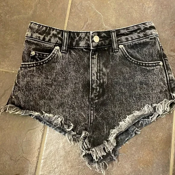 cheeky, black distressed jean shorts by Top Shop - Picture 1 of 7